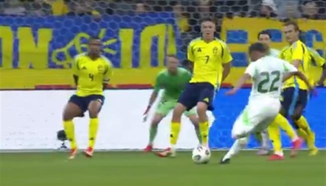 هدف اسماعيل بن ناصر الصاروخي في مباراة الجزائر والسويد الودية