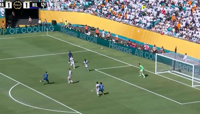 للمرة الثانية ليوناردو يهدر فرصة خطيرة لــ الهلال امام ريال مدريد