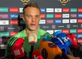 مانويل نوير يهدد منافسي بايرن ميونخ في كأس العالم للأندية