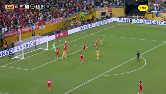 تصدي نوير الرائع يحرم بوكا جونيور من تسجيل هدف امام بايرن ميونخ