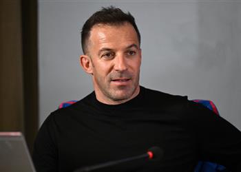 بعد إشادته بالأداء ديل بييرو يوجه رسالة مؤثرة للاعبي الأهلي قبل مباراة الفرصة الأخيرة