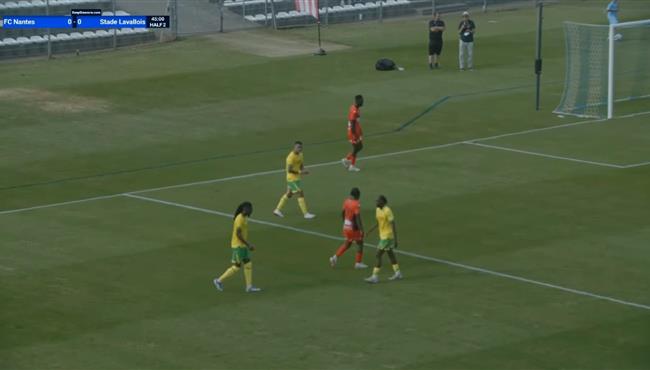 مصطفي محمد كاد ان يسجل هدف امام لافال مباراة ودية