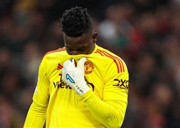 مكافأة على تألقه مانشستر يونايتد يختار بديل أونانا من كأس العالم للأندية