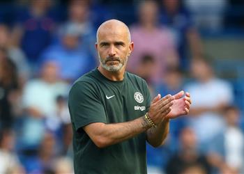 بعد إصابة كولويل ماريسكا يحسم موقف تشيلسي من التعاقد مع مدافع جديد