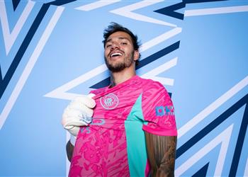 بعد جالطة سراي ناد تركي جديد يفاوض مانشستر سيتي لضم إيدرسون