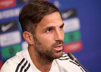 فابريجاس يفتح باب التعاقد مع لاعب برشلونة ويؤكد يامال ساحر وأتطلع لحديث خاص