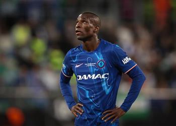 وكيل جاكسون يكسر صمته ويعلق على مفاوضات بايرن ميونخ