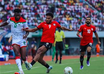 وفاة مشجع لـ بوركينا فاسو في مدرجات ملعب مباراة مصر