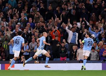 تقارير ثنائي قطبي مانشستر يفكران في الرحيل إلى الدوري السعودي