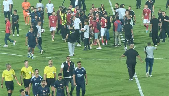 فرحة لاعبي الأهلي وحزن لاعبي الزمالك بعد إنتهاء مباراة القمة في الدوري المصري