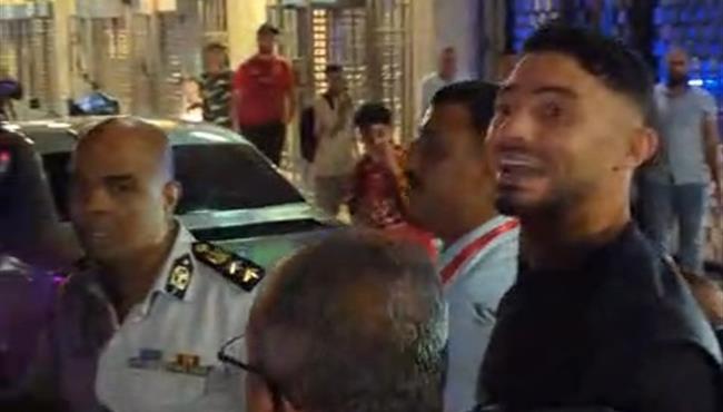 شاهد ماذا فعلت جماهير الاهي مع ياسر ابراهيم بعد مباراة الزمالك واللاعب تائهه يبحث عن سيارته