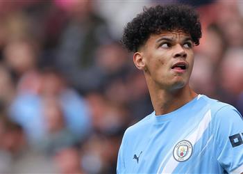 بطريقة رائعة أوريلي يسجل هدف مانشستر سيتي الثامن أمام إكستر