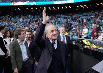 بيريز قبل مواجهة برشلونة ريال مدريد بطل اللحظات الاستثنائية في تاريخ كرة القدم