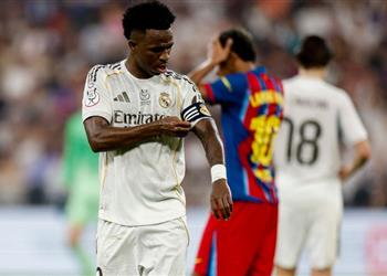 حقيقة إصابة فينيسيوس في مباراة ريال مدريد وبرشلونة بالسوبر الإسباني