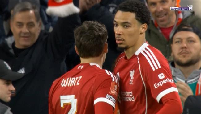 هدف فيرتز الرائع في مرمي بارنسلي بعد اسيست بالكعب من ايكتيكي