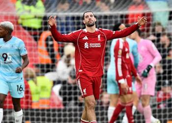 جيرارد منتقد ا ليفربول التعادل مع بيرنلي وليدز يونايتد في أنفيلد أمر غير مقبول