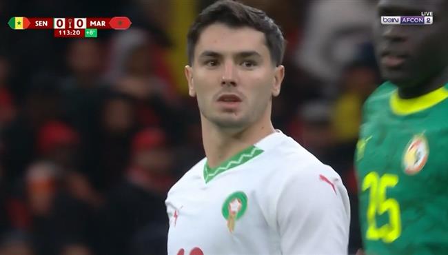 ابراهيم دياز يهدر ركلة جزاء امام السنغال في الثواني الاخيرة من المباراة