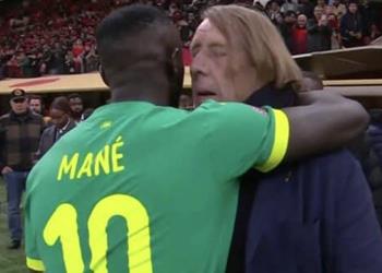 أقنعته بالعودة لوروا يكشف عن حديثه مع ماني أثناء نهائي كأس أمم إفريقيا