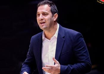 خاص اتحاد كرة السلة يقرر إيقاف مدرب الأهلي وتغريمه مالي ا