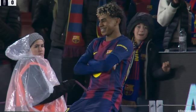 هدف لامين يامال العالمي من مقصية في مرمي ريال اوفيدو بالدوري الاسباني