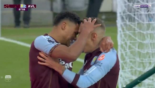 هدف واتكينز في مرمي نيوكاسل بالدوري الانجليزي