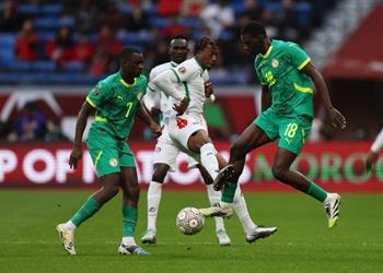 فيديو باب جايي يسجل هدف تعادل السنغال أمام السودان