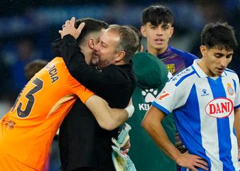 فليك بعد ثنائية برشلونة أمام إسبانيول لم نستحق النتيجة وخوان جارسيا لن ينسى ما مر به