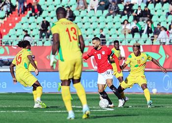 فيديو محمد صلاح يسجل هدف مصر الثالث أمام بنين