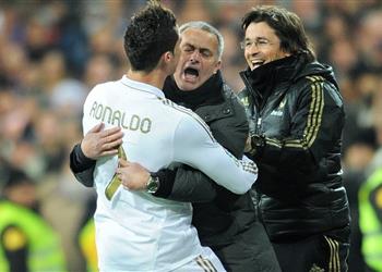 تقارير جوزيه مورينيو مدرب ا لمنتخب البرتغال خلف ا لـ روبرتو مارتينيز