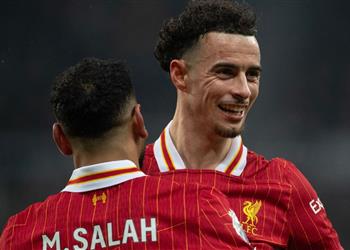 كورتيس جونز يتجاهل محمد صلاح ويختار أفضل لاعب زامله في ليفربول