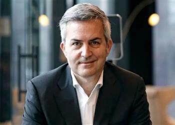 فيكتور فونت يتحدى لابورتا ويقدم وعد ا لجماهير برشلونة