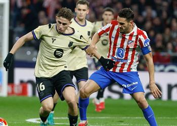 صورة خطأ فادح في تقرير حكم مباراة برشلونة وأتلتيكو مدريد بـ كأس ملك إسبانيا