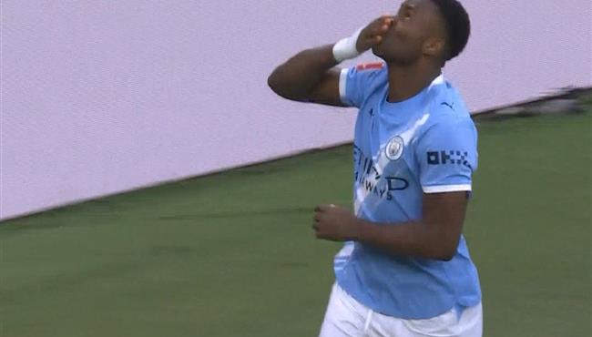 هدف مانشستر سيتي الثاني في مرمي سالفورد سيتي بكأس الاتحاد الانجليزي