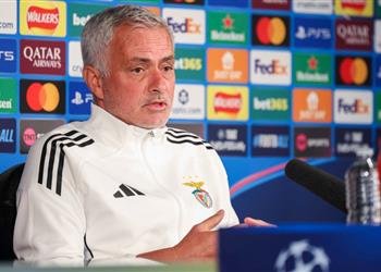 مورينيو يعلق على أنباء تدريبه ريال مدريد ويؤكد بنفيكا لا يحتاج إلى معجزة للتأهل