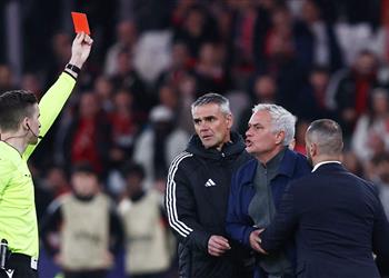 سمير نصري يهاجم مورينيو بسبب رد فعله على واقعة فينيسيوس عليه أن يتذكر ماضيه