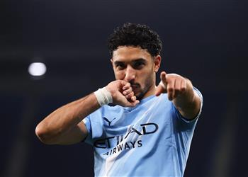 بعد موافقة فليك برشلونة يتحرك لضم عمر مرموش في حالة واحدة