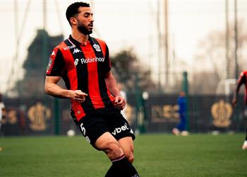 بعد غياب أكثر من 300 يوم نيس يحتفل بعودة محمد عبد المنعم للمشاركة