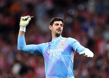 كورتوا سعيد بـ رقص فينيسيوس وأتصدى للكرات بفضل جينات والدي