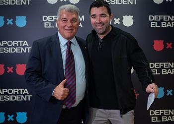 ديكو يكشف موقف برشلونة من التعاقد مع ألفاريز وإمكانية استمراره حال رحيل لابورتا