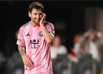 ميسي يحسم موقفه من العودة إلى برشلونة ويبلغ المرشحين لرئاسة النادي