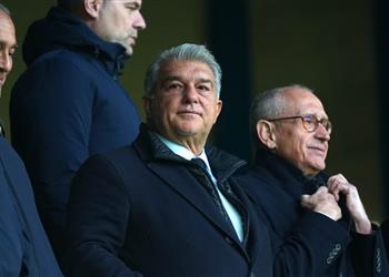 لابورتا قبل لقاء نيوكاسل برشلونة أصبح أكثر خبرة ومواجهة الفرق الإنجليزية صعبة