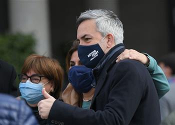 مرشح لرئاسة برشلونة يحسم موقفه من استمرار فليك وديكو حال فوزه بالانتخابات