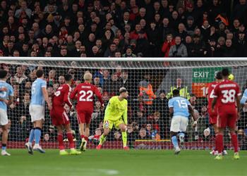 تاونسند عن هدف سوبوسلاي لم نر سوى ارتعاشة من أضخم حارس