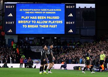 أول تعليق من ليدز على واقعة جماهيرهم المسيئة ضد لاعبي مانشستر سيتي المسلمين