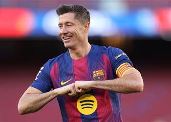 ليفاندوفسكي يكشف عن إمكانية فوز برشلونة بلقب دوري أبطال أوروبا