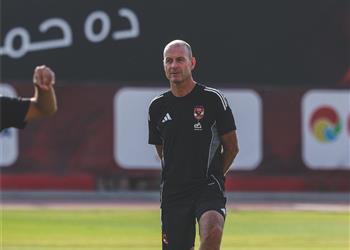 خاص أحدهما في منتخب عربي الأهلي يعرض محللين أداء على ييس توروب