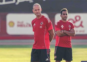 خاص شرط جزائي ضخم موقف مستحقات توروب المالية حال الرحيل عن الأهلي