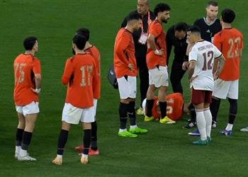 فيديو لاعب منتخب مصر يغادر مباراة إسبانيا مصاب ا وهيثم حسن يحل بديل ا