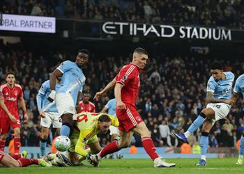 رجل مباراة مانشستر سيتي ونوتينجهام في الدوري الإنجليزي