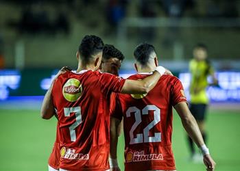 فيديو إمام عاشور يسجل هدف الأهلي الثاني أمام المقاولون العرب